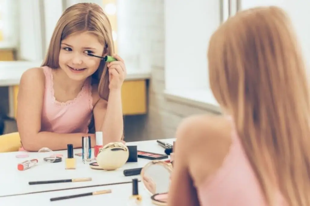 best Childrens dress up mirror in 2022