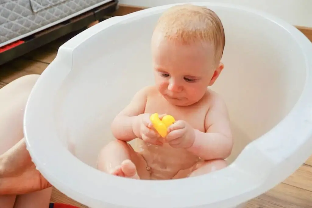 how to clean baby bath toys